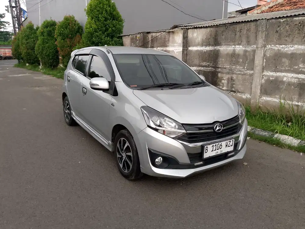 Ayla R 1,2 Matic 2018 Silver Cuma 5jt