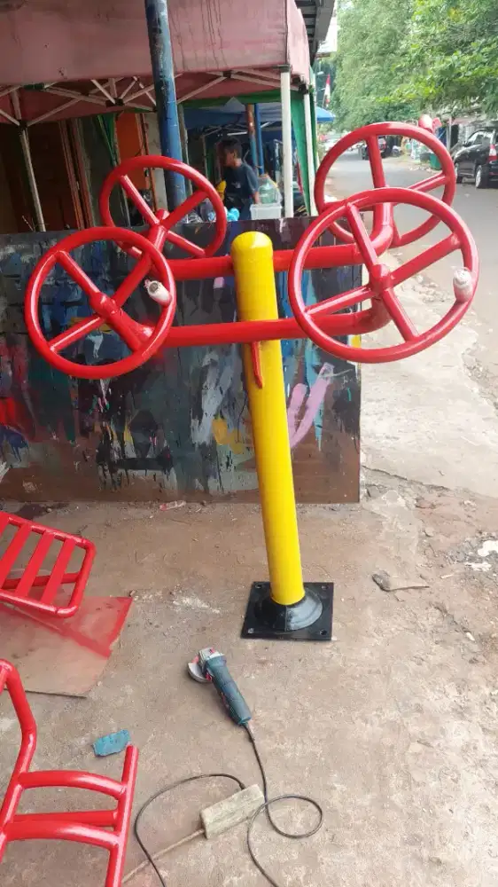 Alat Fitness Outdoor Taman