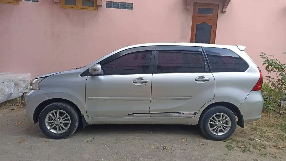 Xenia R thn 2016