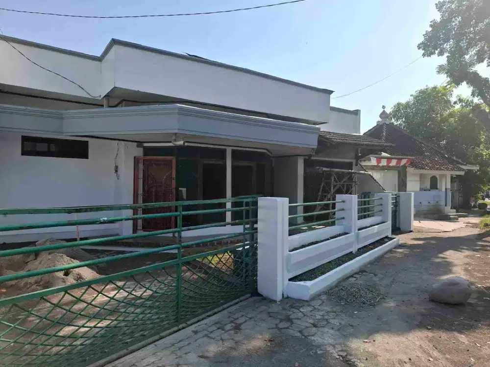 kontrakan pinggir jalan raya baki solo