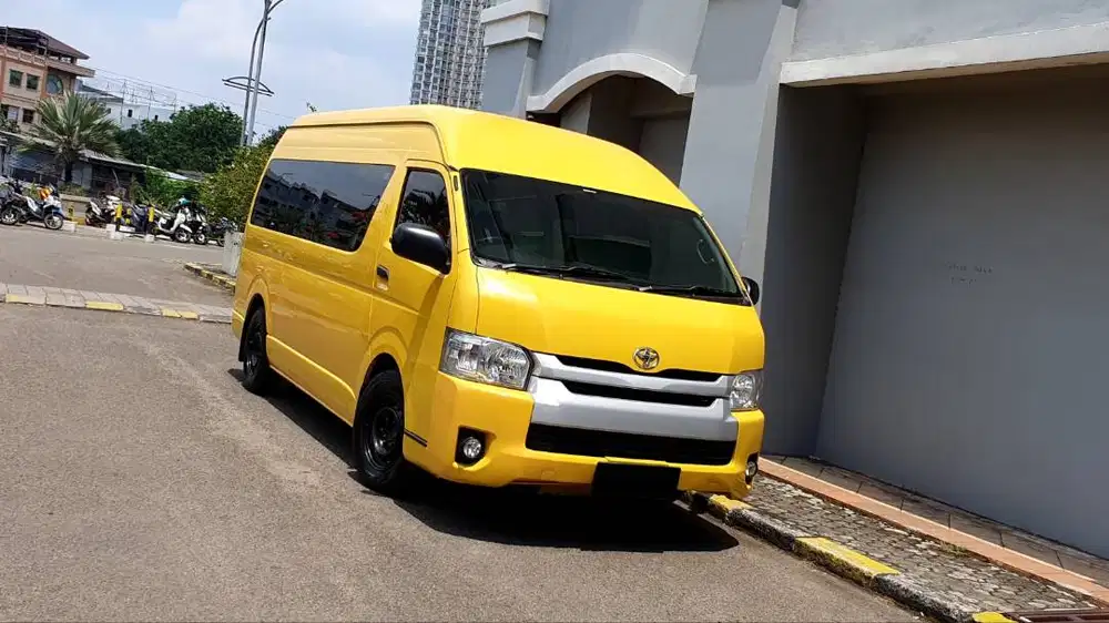 Toyota Hiace Commuter 16 Seat 2.5 Diesel MT Manual 2018/2019