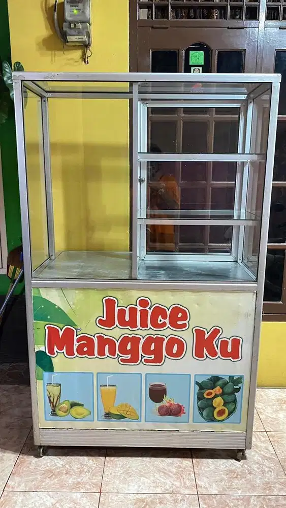 Etalase Alumunium Kaca Silver