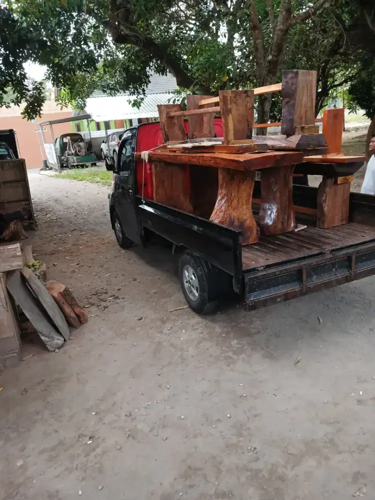 Meja solid trendy set meja +bangku