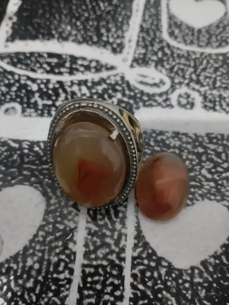 Batu n cincin yakuth merah