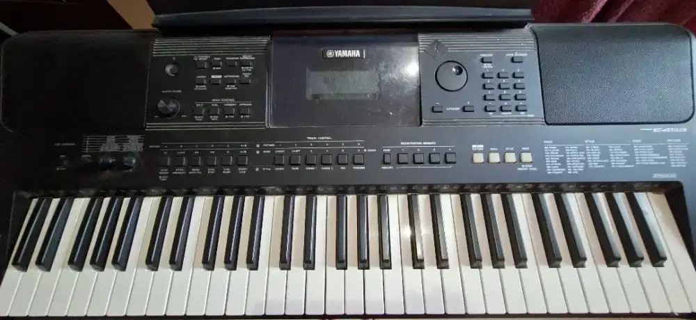 Keyboard Yamaha PSR-E453