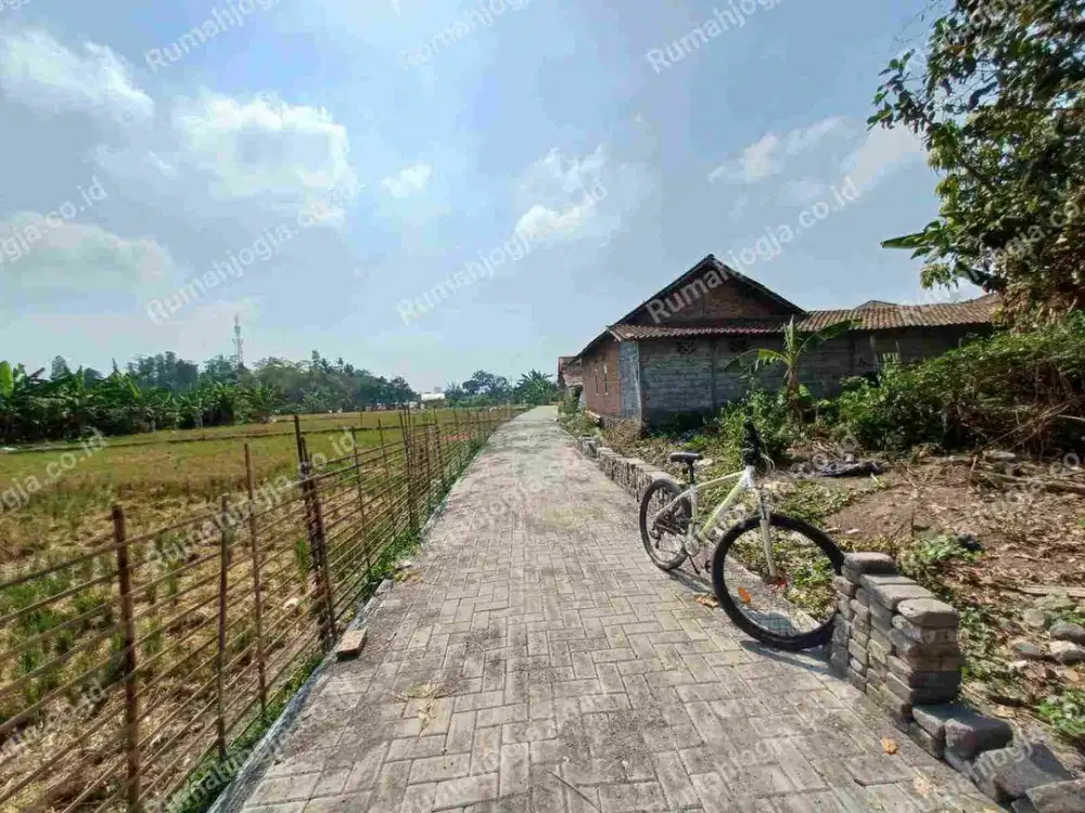 tanah sangat nyaman dan strategis kronggahan sleman