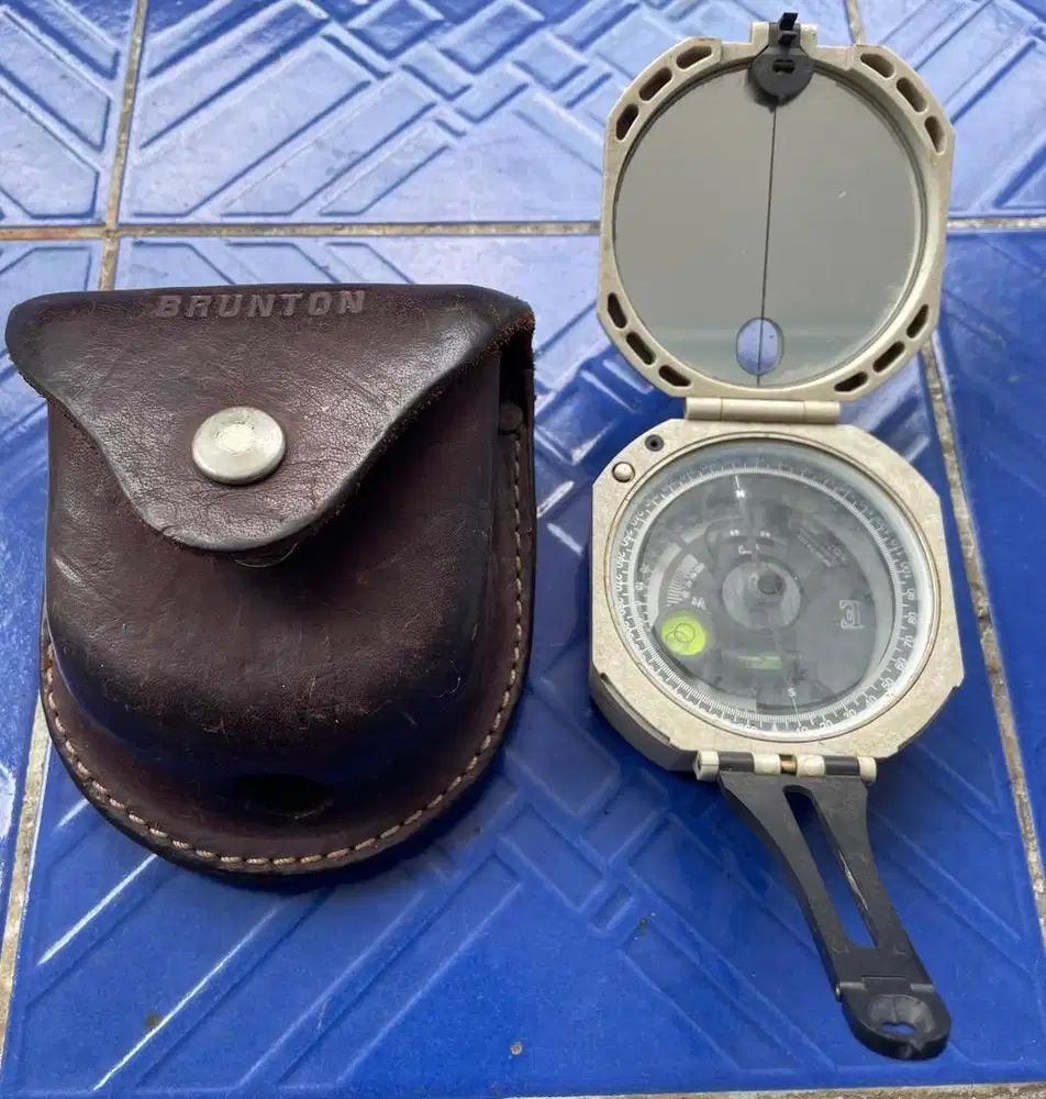 kompas bronton ori