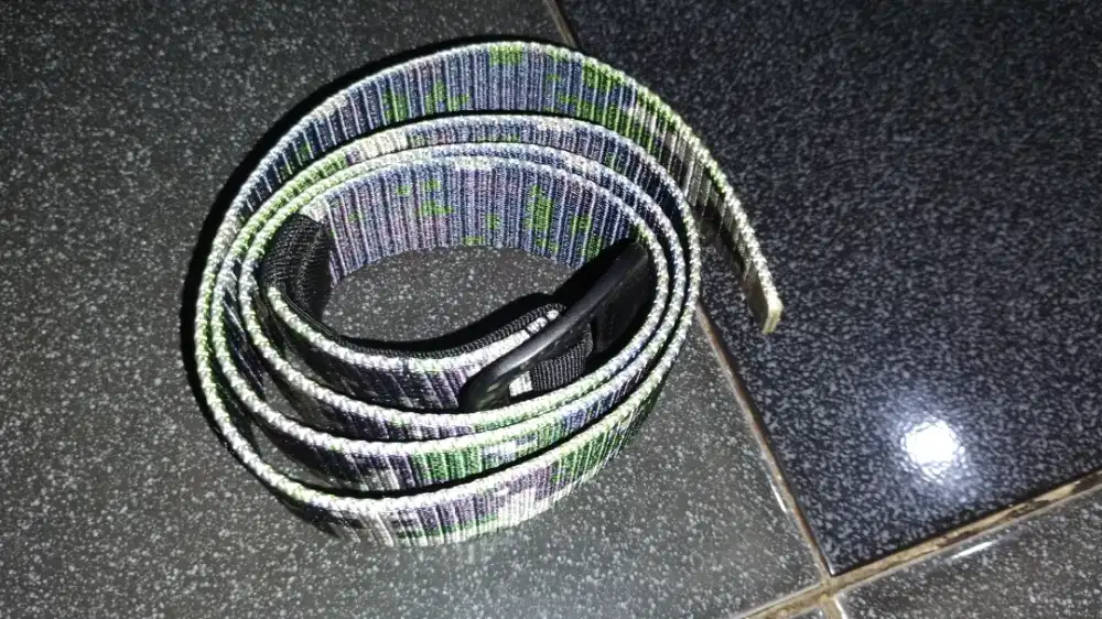 Ikat pinggang pria motif loreng