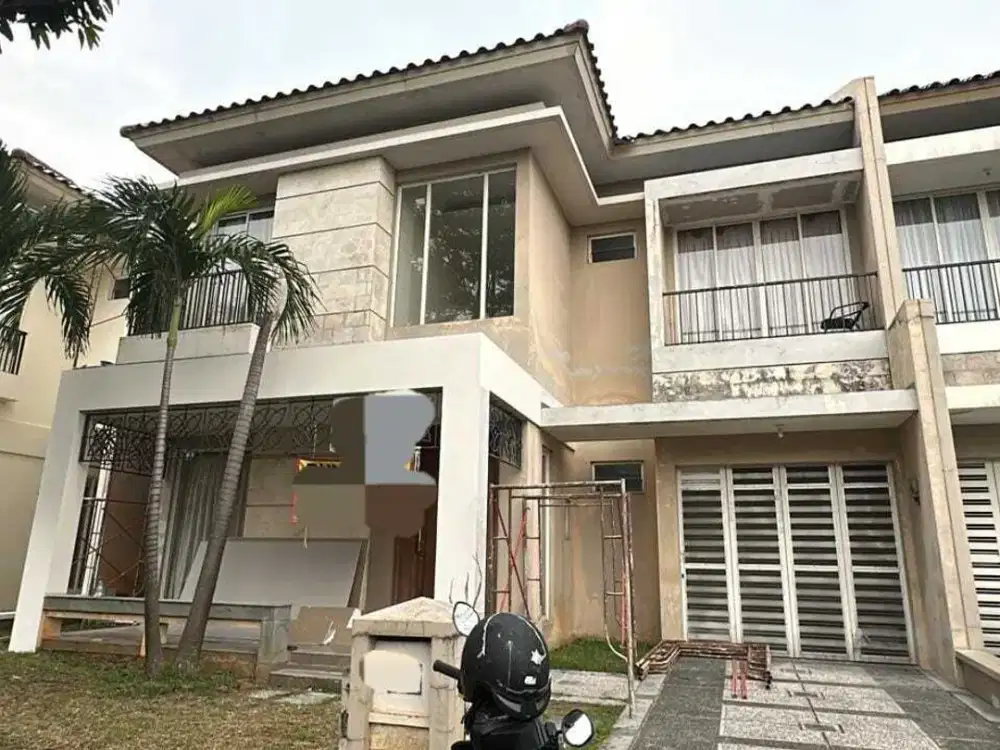 Disewakan rumah hadap timur di CLUSTER SUTERA ARUNA ALAM SUTERA