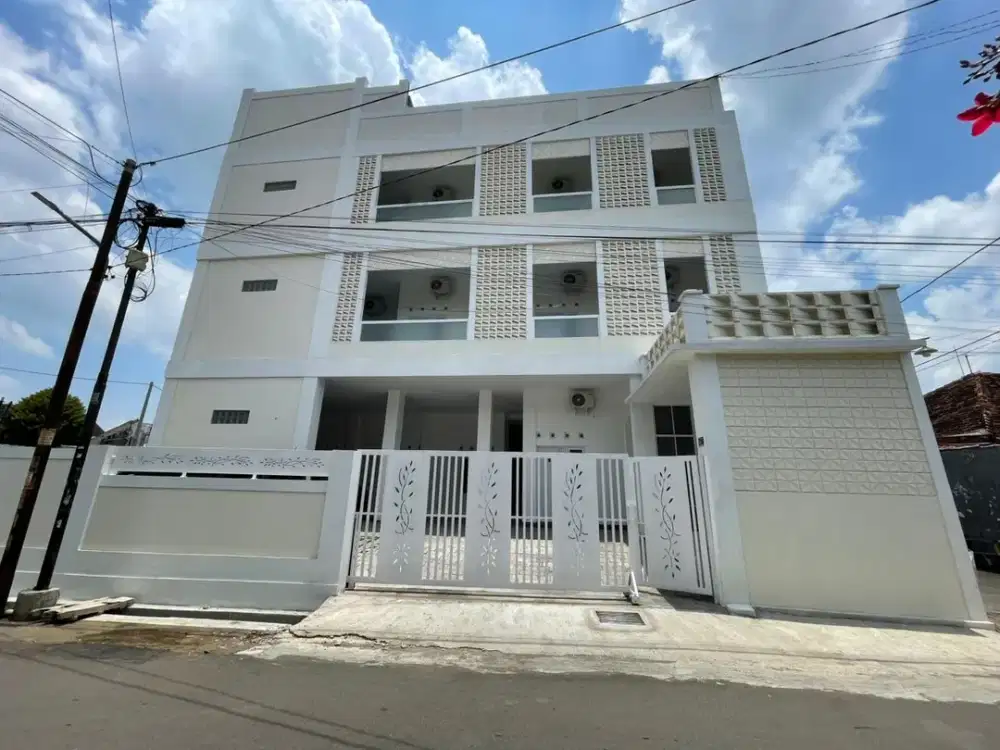 Jual Kost 4 Lantai di Karangwuni Dekat UGM Jogja, 27 Kamar