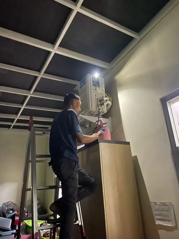 Servis cleaning. Dan Perbaikan Ac . mesin cuci, whater heater