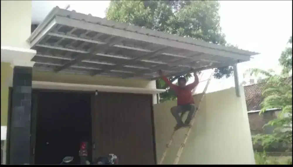 Plafon PVC dan Baja Ringan