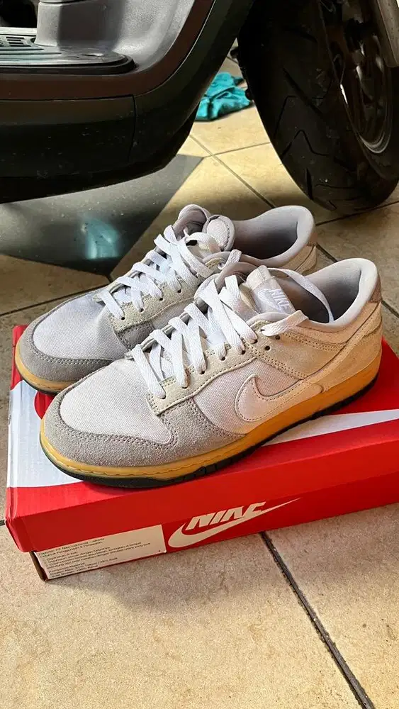 sepatu nike low