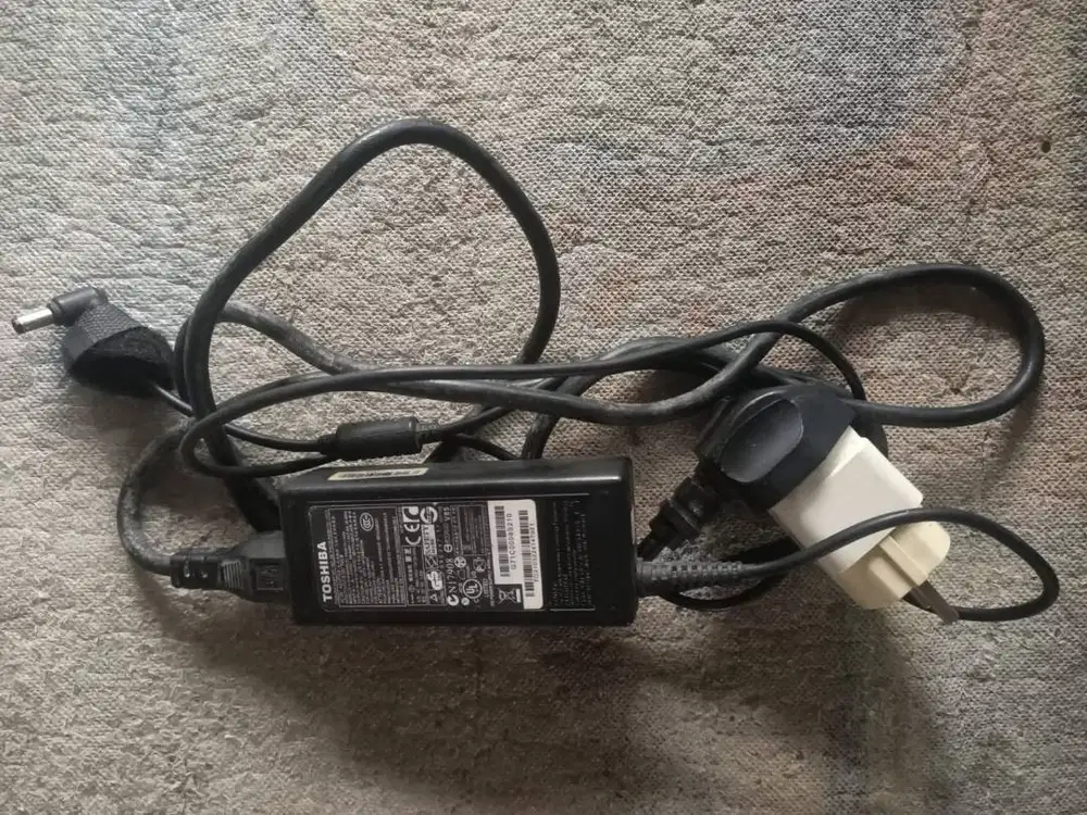 Dijual Charger Laptop Toshiba