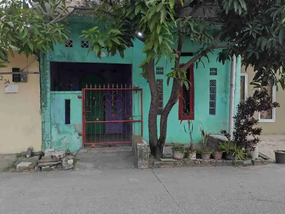 JUAL CEPAT RUMAH DI SEPATAN LOKASI STRATEGIS