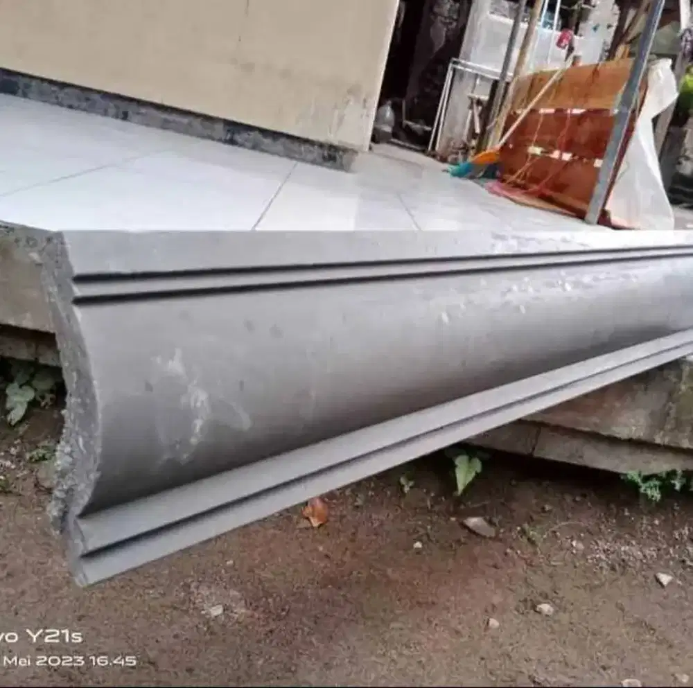 Lisplang profil beton bertulang