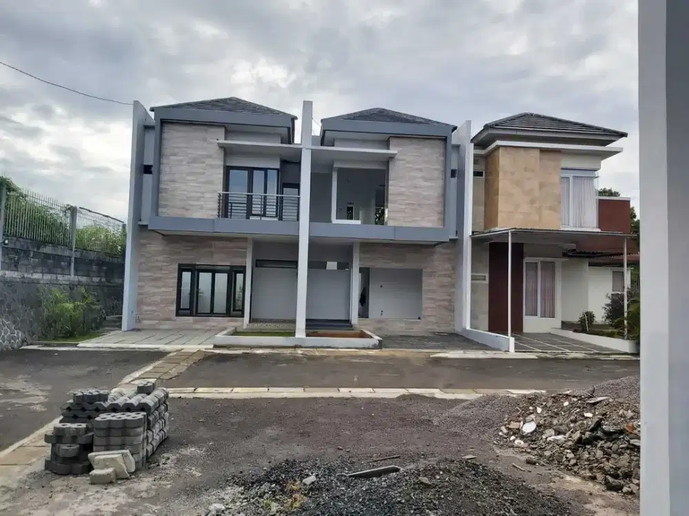 Dijual Rumah 2 lantai 3 kamar tidur bojongkoneng Cikutra Bandung