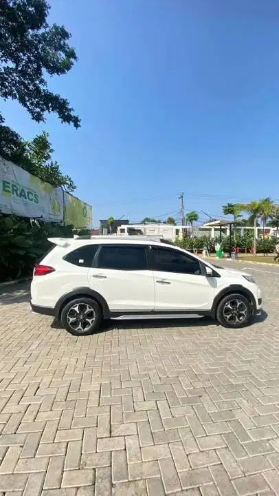 Honda BRV Prestige AT 2016