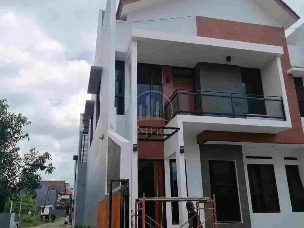 Dijual Rumah 2 Lantai di pusat kota Bandung view indah