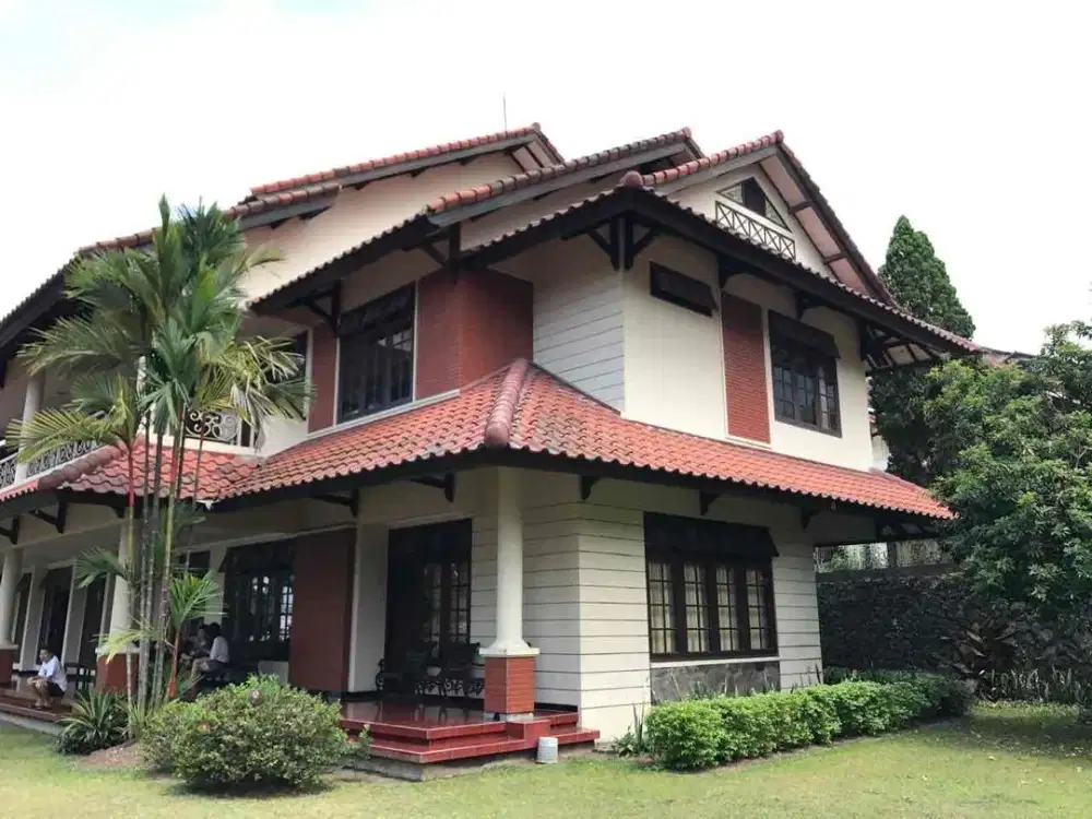 Dijual Villa Tretes siap huni dekat Pasar