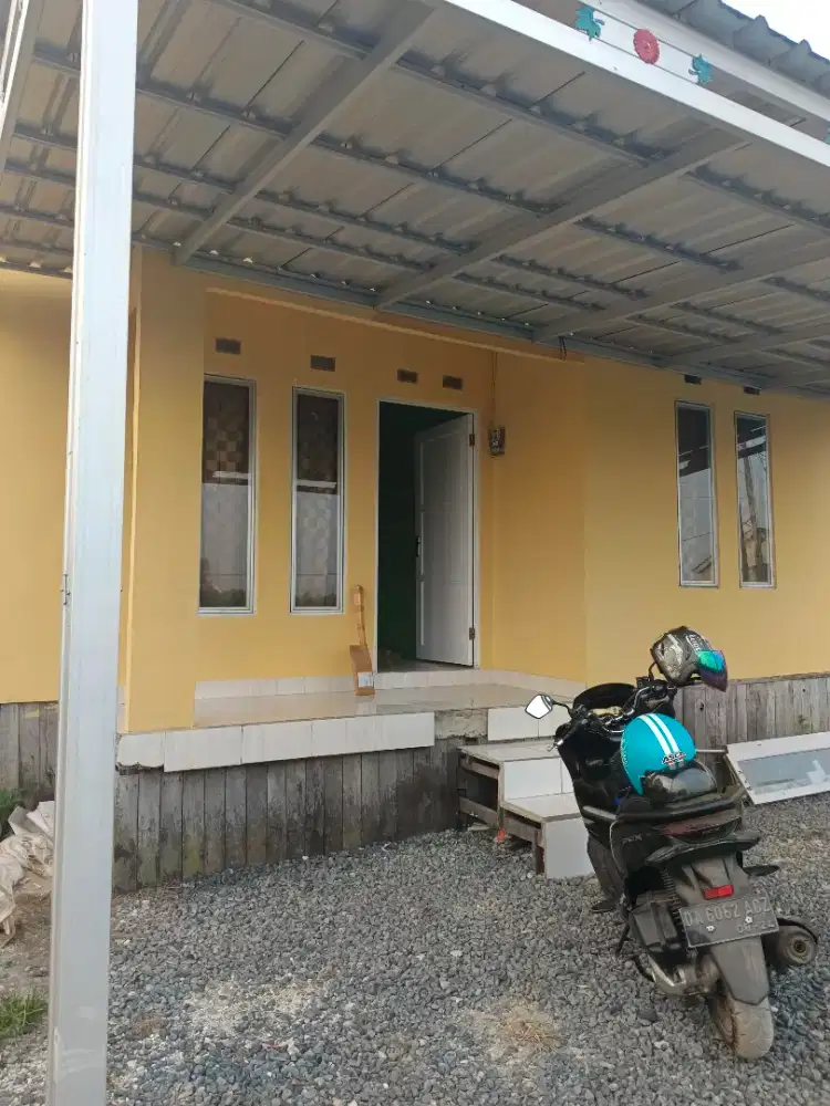 Rumah kontrakan atau sewaan