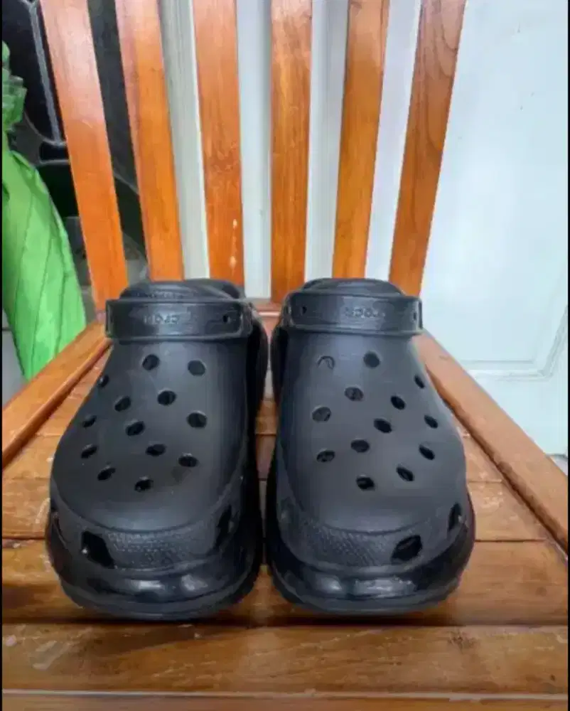 Crocs black original