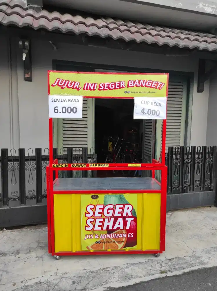 Gerobak Jualan Minuman + Standing Banner (Kondisi Mulus, Siap Pakai)