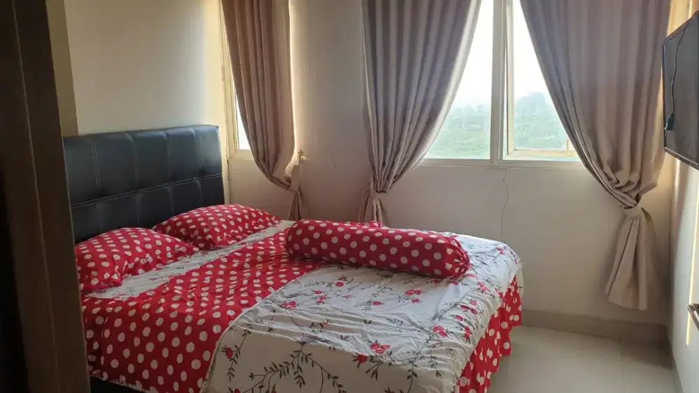 Kamar apartemen luas disewakan murah aman nyaman lippo cikarang