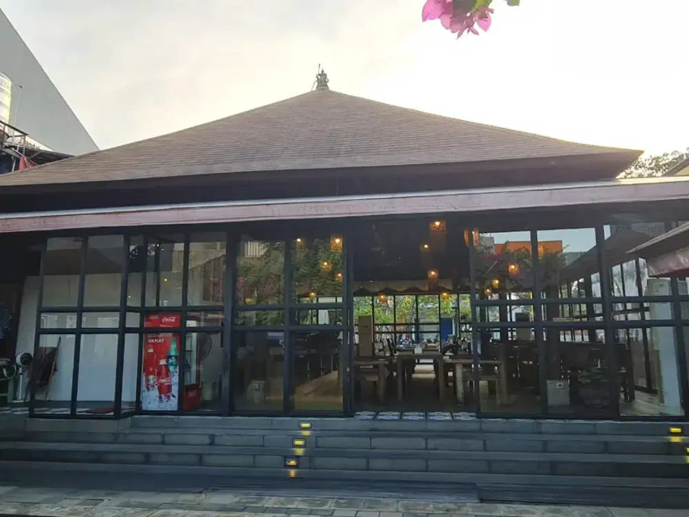 Dijual Bangunan Komersil lokasi Super Strategis di Tebet