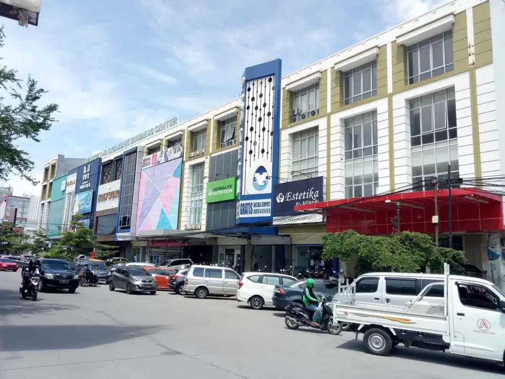 Dijual 2 petak ruko di jl.boulevard Makassar