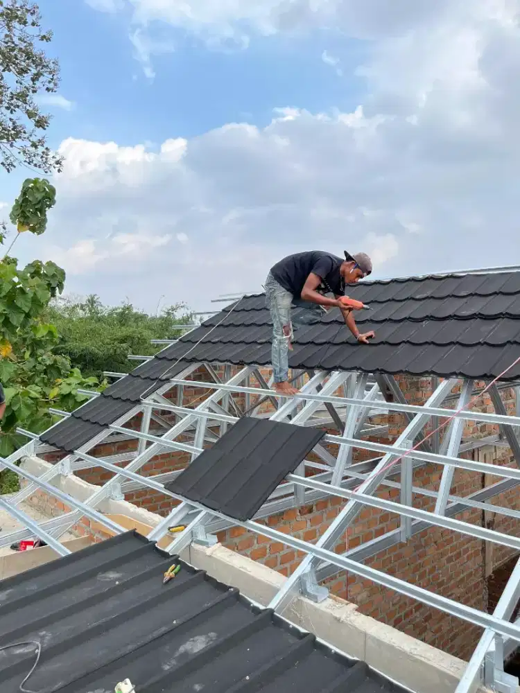 Pemasangan atap baja ringan,kanopi,atap rembes/ bocor,renovasi rumah