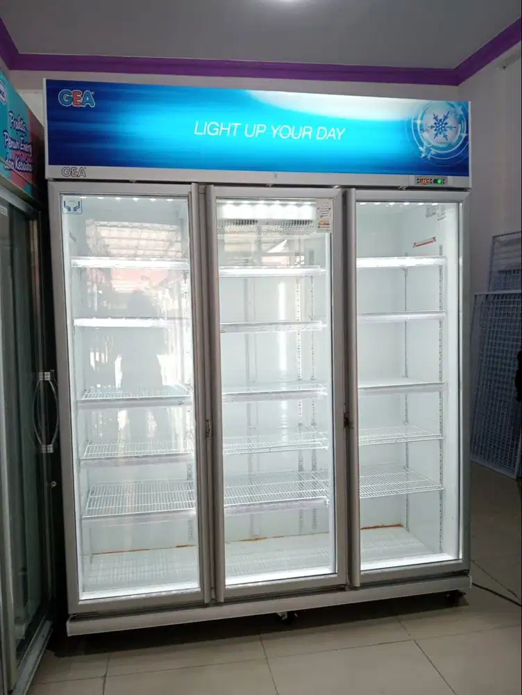 Showcase 3 pintu like new pendingin minuman chiller minuman minimarket