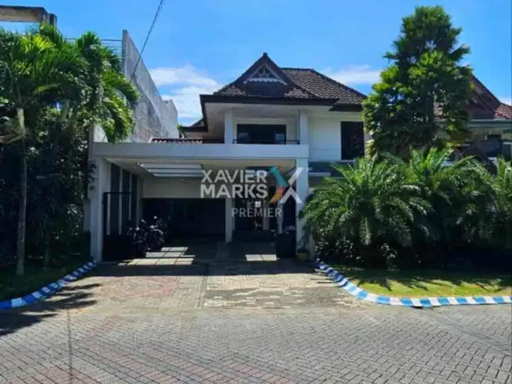 Rumah Minimalis Megah di Araya Boulevard Malang
