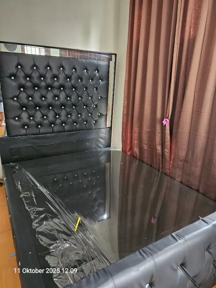 Jual divan ukuran 160 x 200