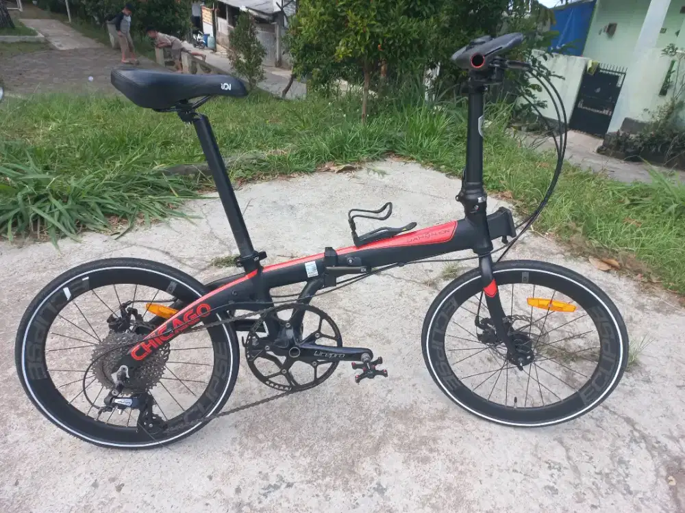Dahon chicago full upgrade