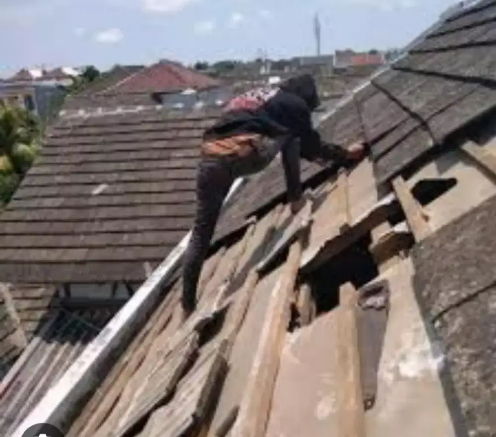 Jasa perbaikan atap bocor,dinding rembes,talang air,renovasi rumah