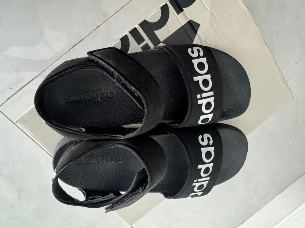 Sepatu Sandal Adidas Ori Warna Black