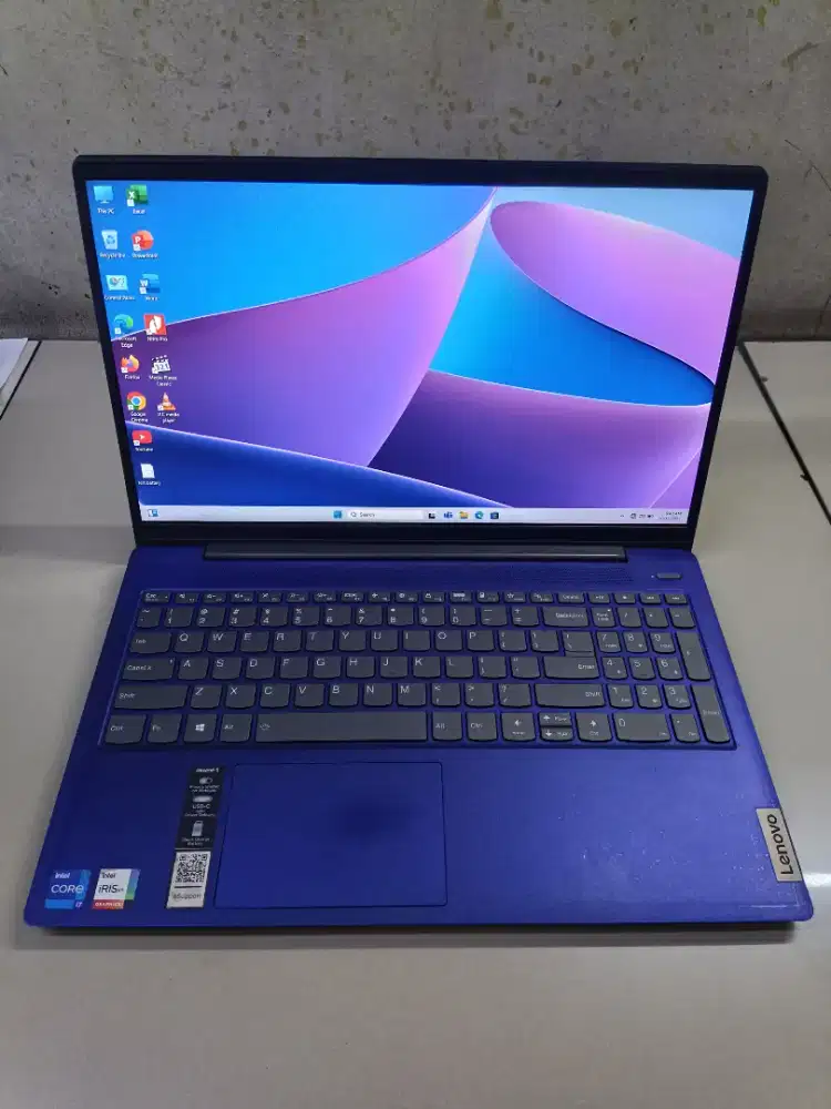Lenovo ideapad 5, Core i7 gen 11, Ram 12gb, layar 15 inch fhd