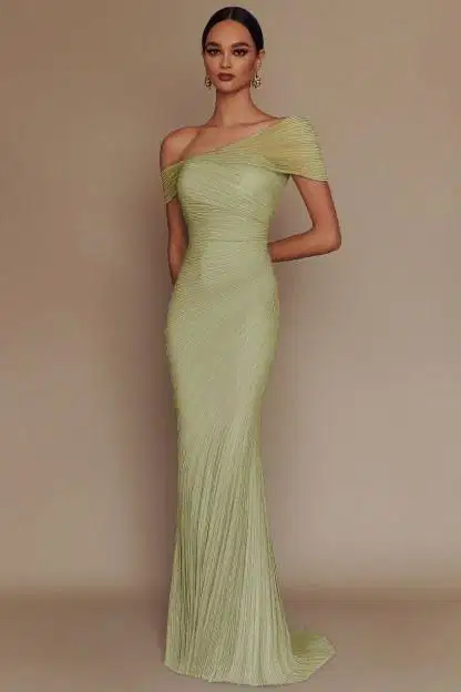 Lowongan Kerja: jahit baju pesta untuk butik