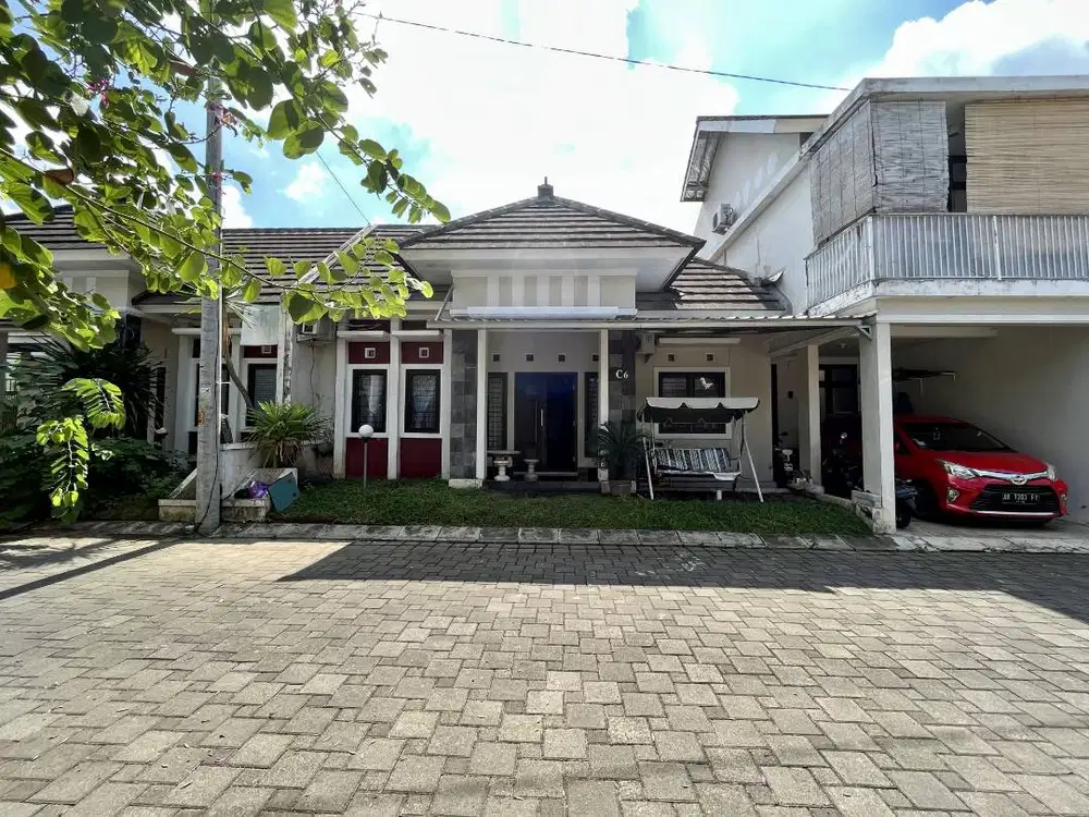Rumah Dalam Perumahan di Maguwoharjo Dalam Ring Road Dekat Kampus UPN