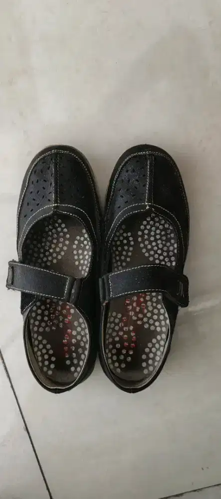 Sepatu wanita size 36-37