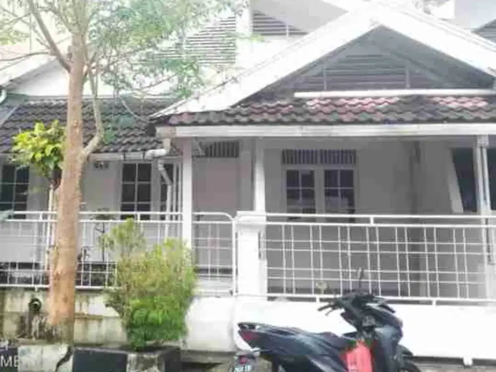 Rumah Di Taman Cimanggu Bogor Strategis Nyaman Asri