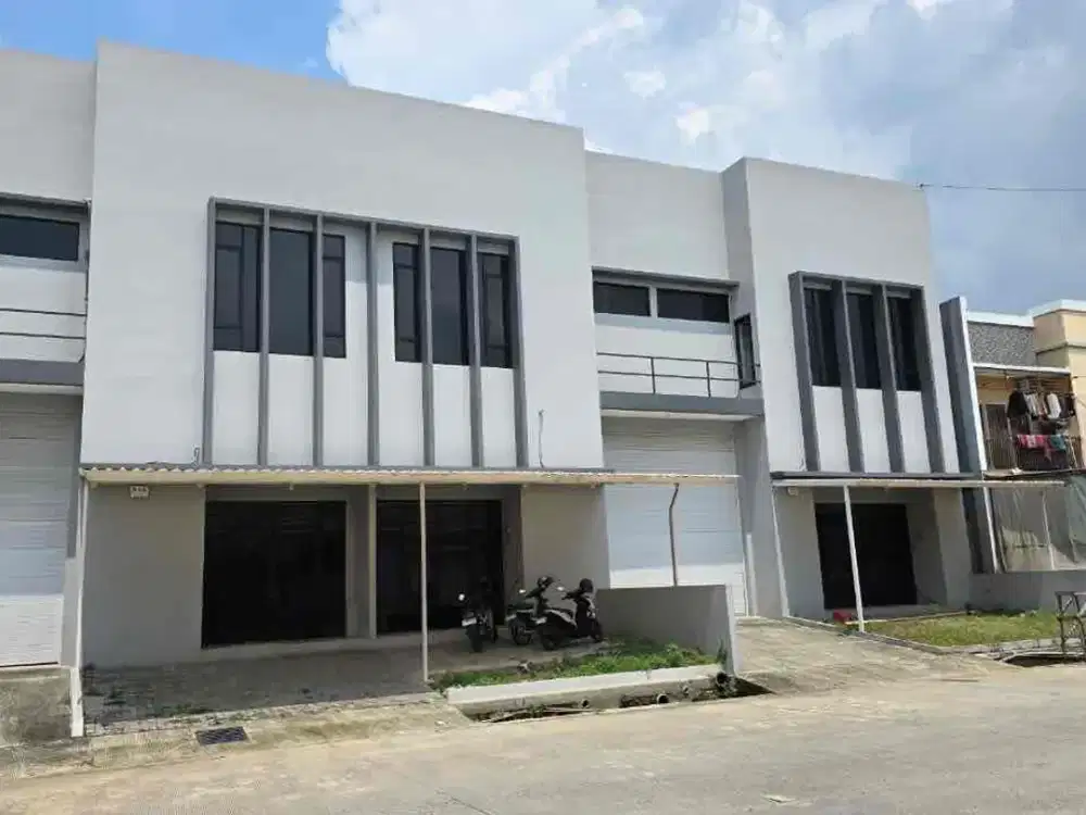 Gudang Besar Gandeng di Surya Balaraja