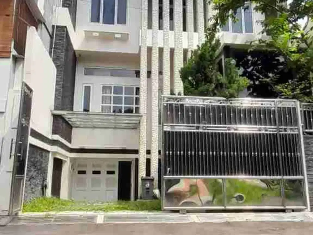 Rumah 2 ½ Lantai di Cipinang Indah Estate, Cipinang Muara Jaktim