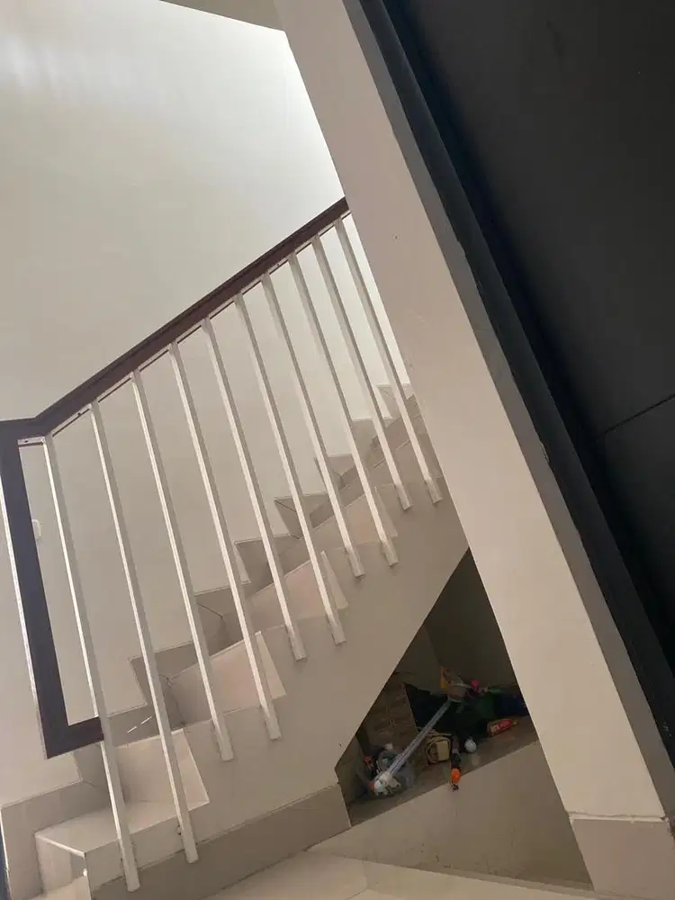 Dicari ART + Jaga Anak - Pulang Pergi