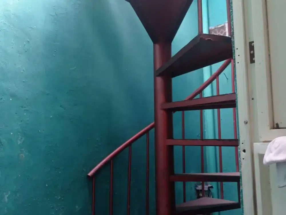 Jual murah, Rumah Aquamarine Driyorejo, Barat Surabaya, 6x17 m, 700jt SHM, Bonus AC