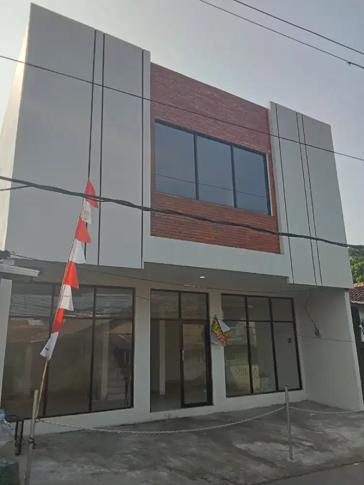 Di jual ruko 2 lt bangunan baru di cilebut