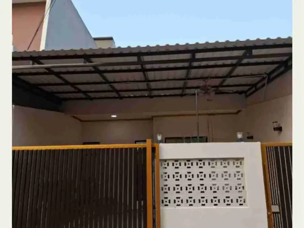 Rumah 1 ½ Lantai Di Metland Jakarta Timur