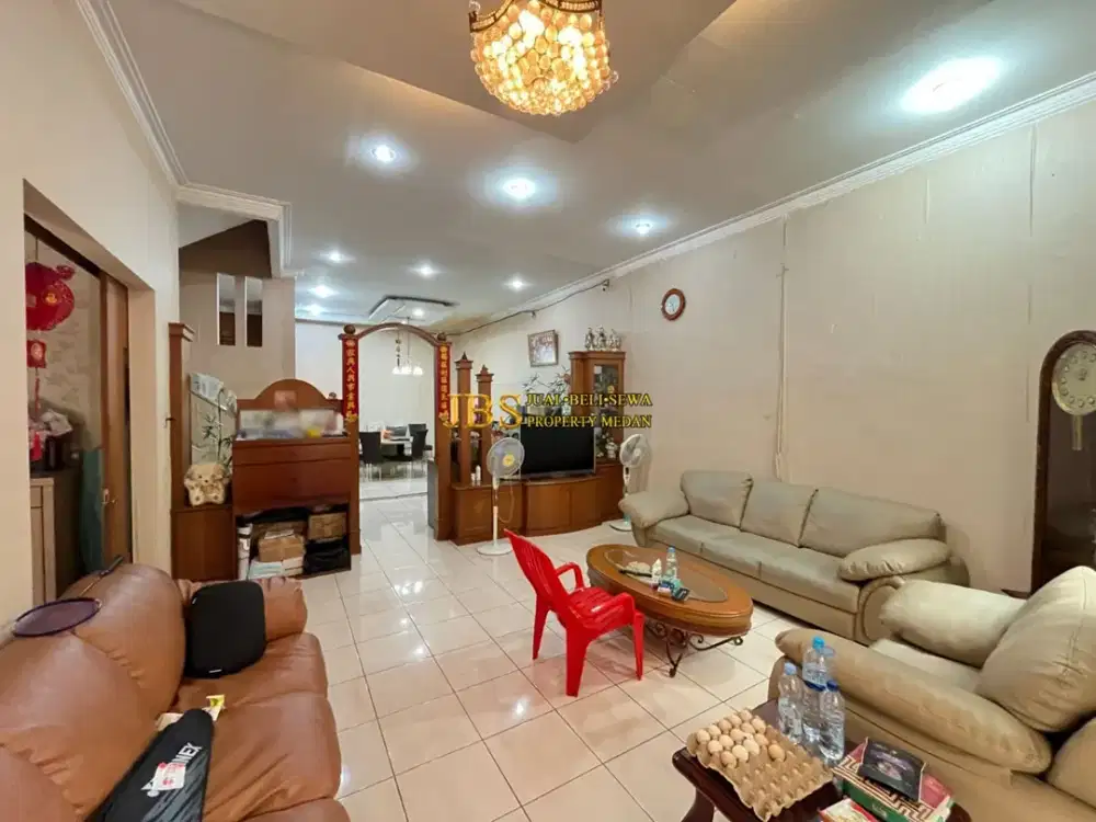 Rumah Dijual di Komplek Cemara Asri Jalan Nangka - Medan Kondisi Siap Huni