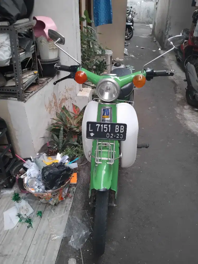 Honda c70  hijau istimewa